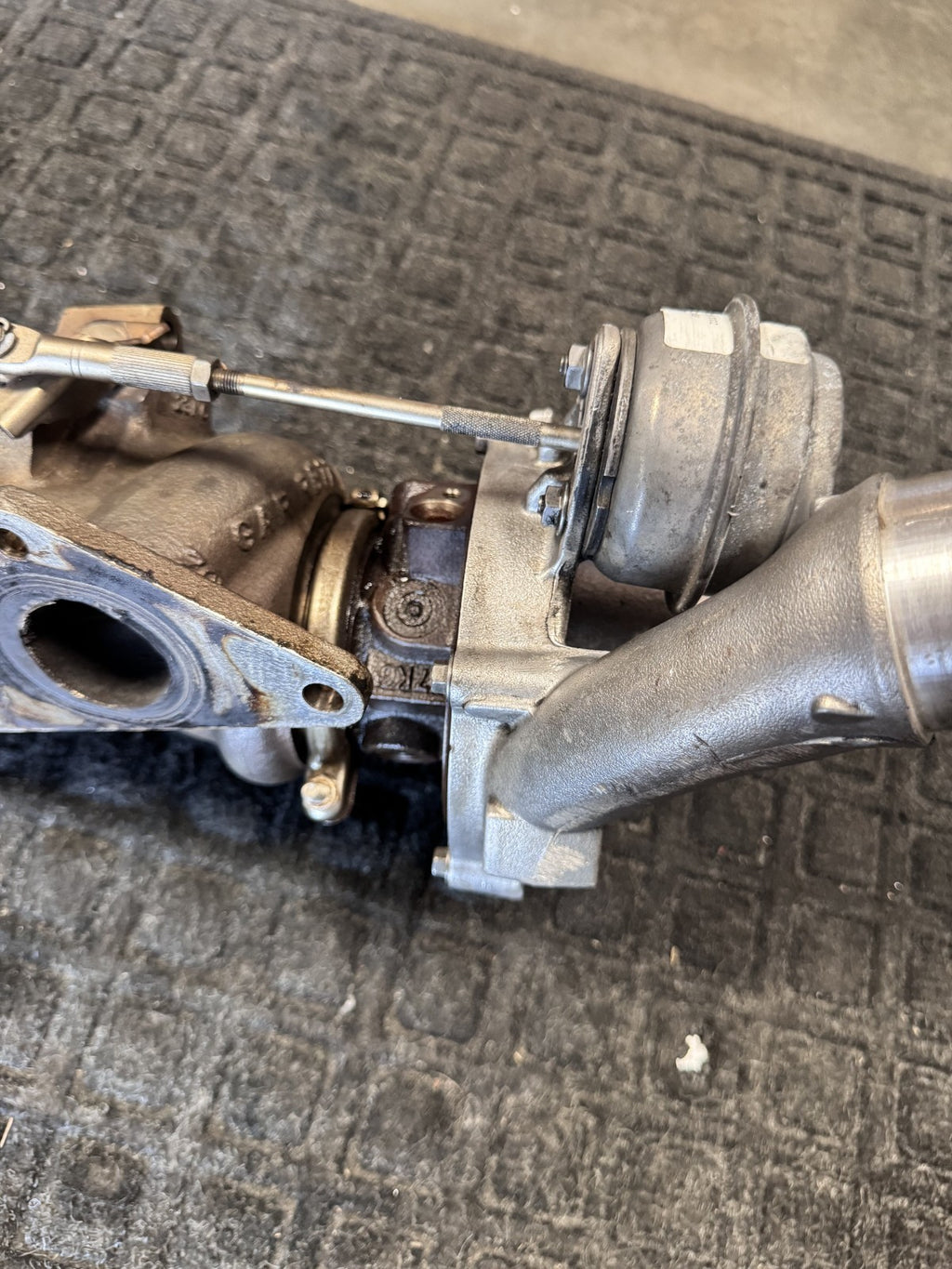 2012-2017 Mercedes S550 E550 M278 V8 Right Passenger Turbocharger A2780903780 - eBay image 3