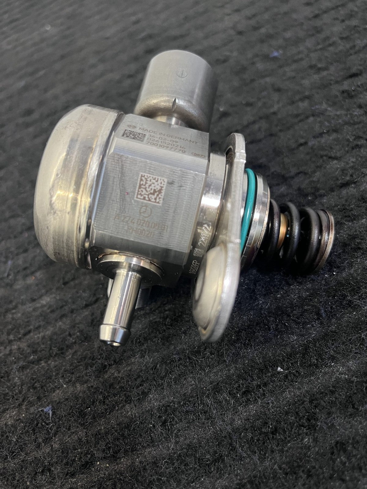 2015-2019 Mercedes-Benz C300 GLC300 E300 High Pressure Fuel Pump OEM A2740700501 - eBay image 2