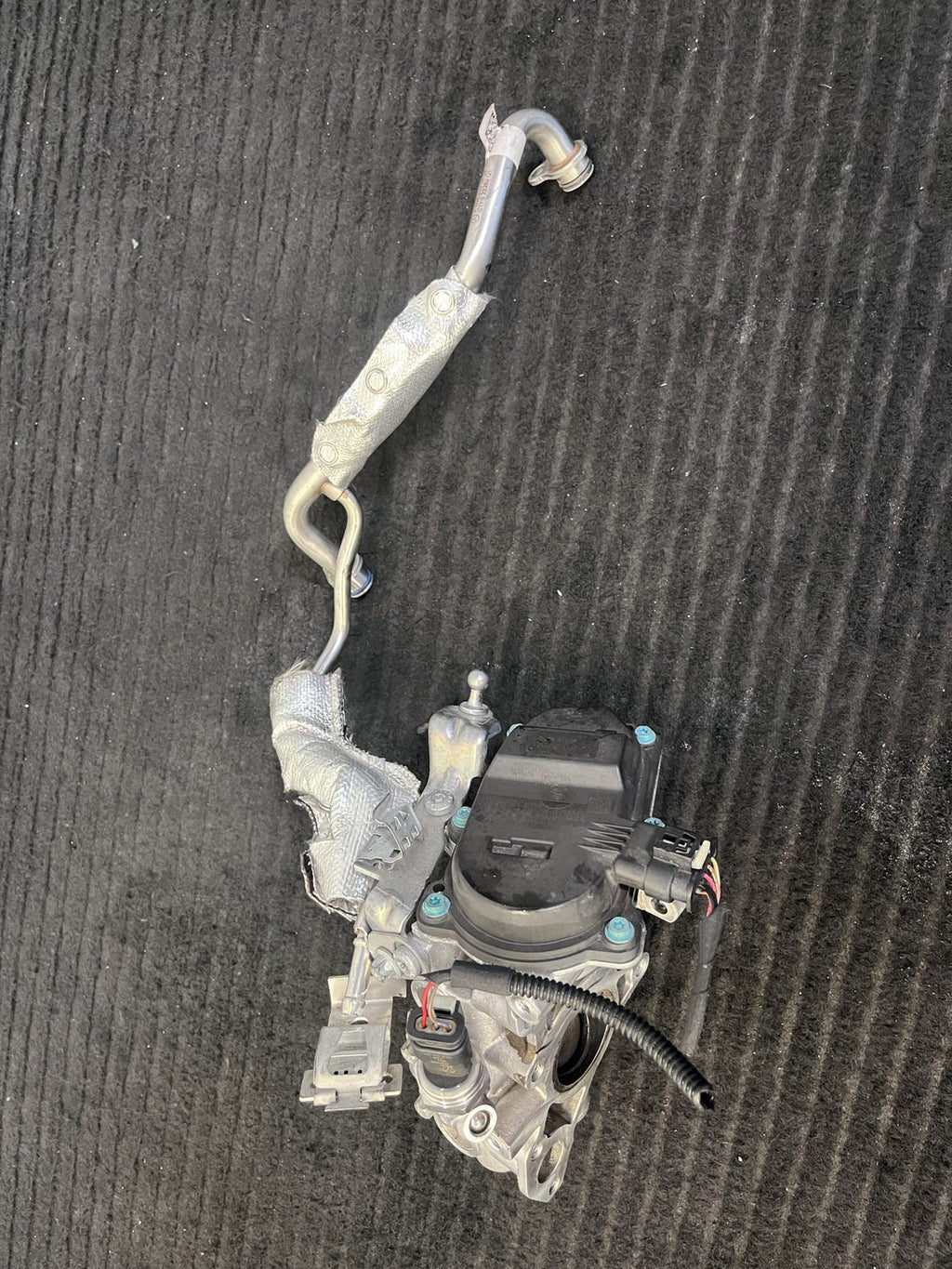 Mercedes-Benz OM654 2.0L Diesel Egr Valve Assembly With Pipes Genuine OEM - eBay image 4