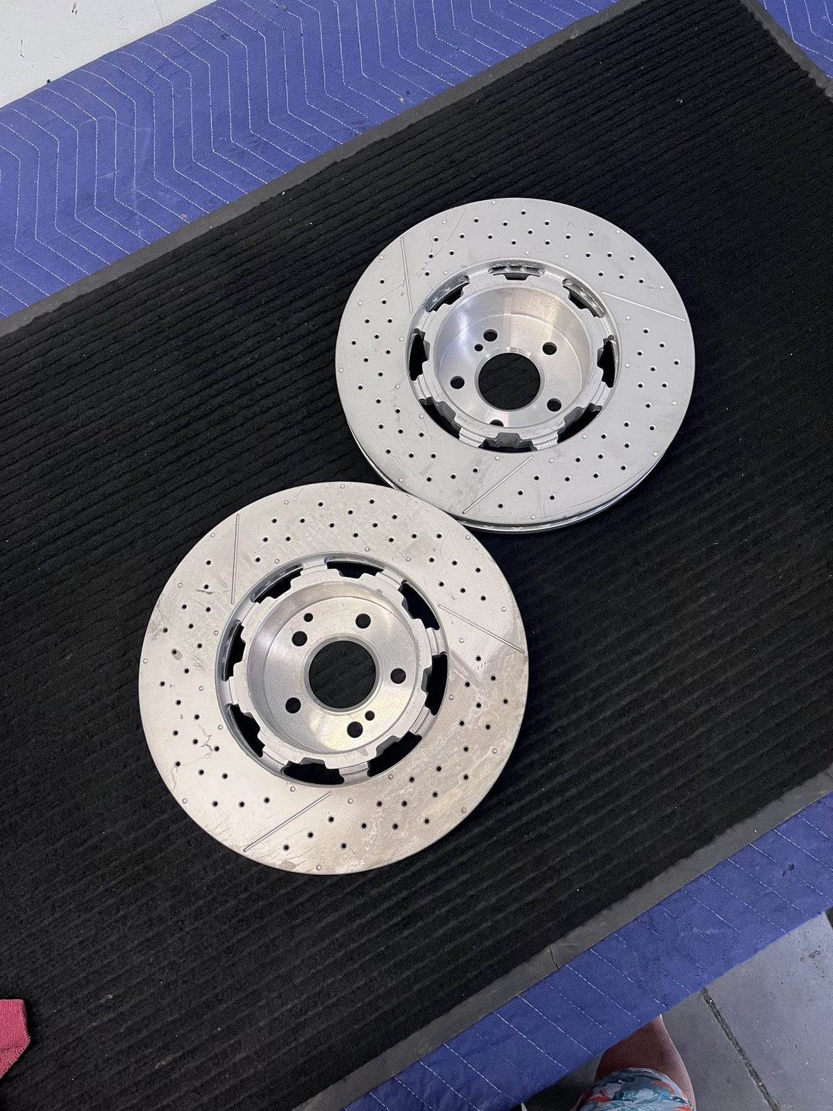 2008-2024 Mercedes-Benz C63 E63 CLS63 AMG Gt Front Rotors Pair OEM A2124210512 - eBay image 2
