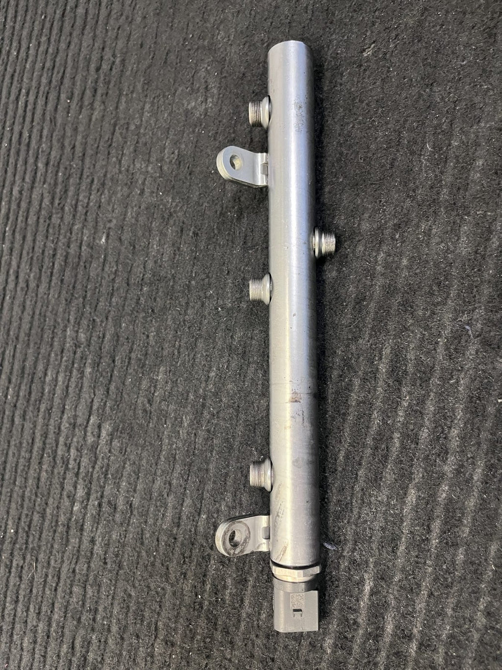 2010-2022 Mercedes-Benz Sprinter OM642 Right Fuel Rail OEM A6420703095 - eBay image 4