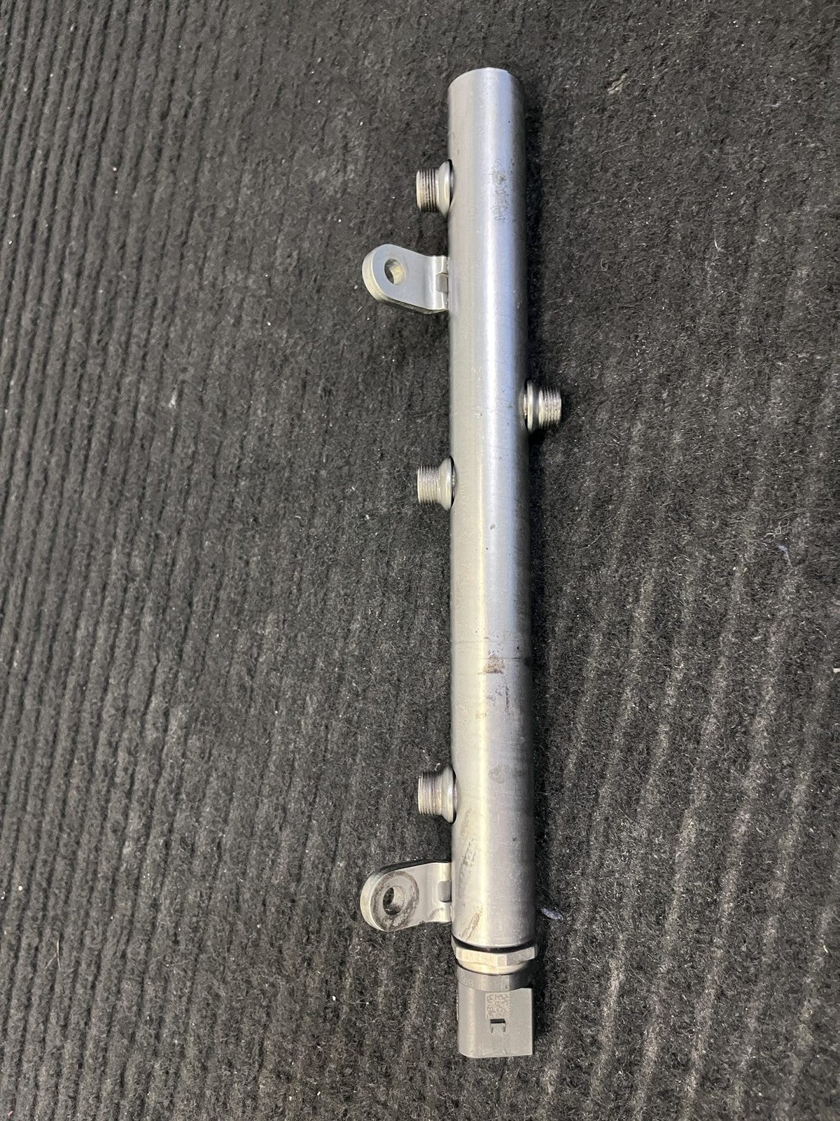 2010-2022 Mercedes-Benz Sprinter OM642 Right Fuel Rail OEM A6420703095 - eBay image 4
