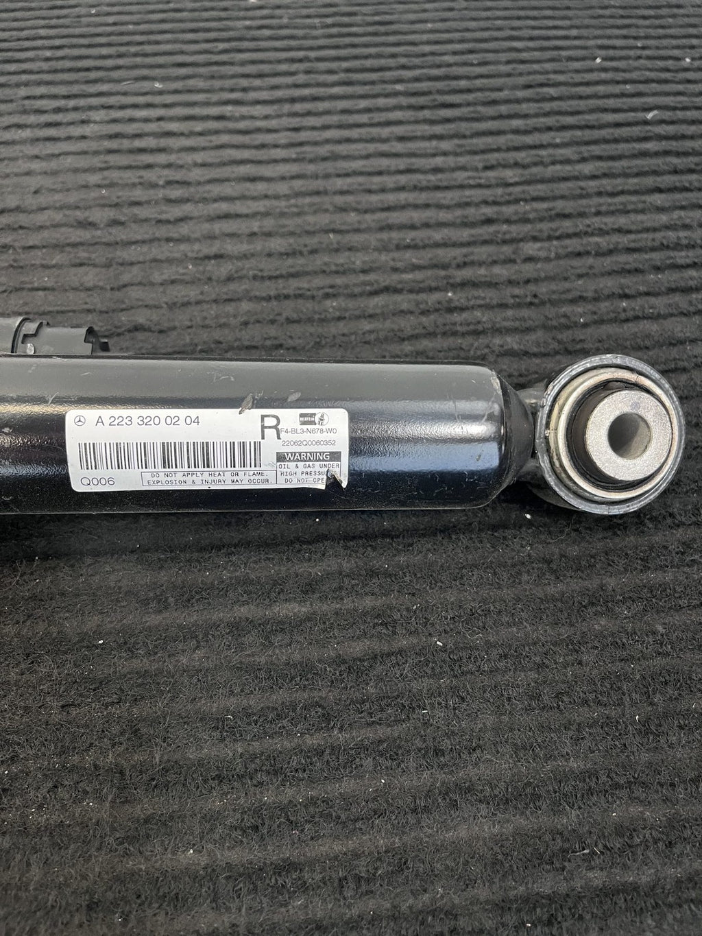 2021-2024 Mercedes-Benz S-Class W223 Rear Right Airmatic Strut OEM A2233200204 - eBay image 2