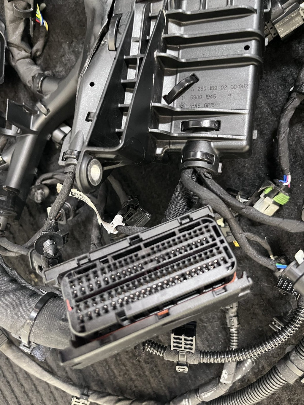 Mercedes-Benz M260 2.0L Engine Wiring Harness Loom Fuse Distribution Box OEM Used - eBay image 2