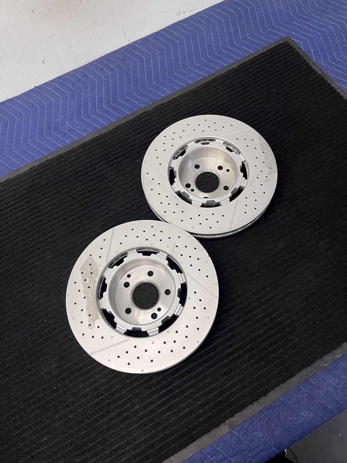 2008-2024 Mercedes-Benz C63 E63 CLS63 AMG Gt Front Rotors Pair OEM A2124210512 - eBay image 2