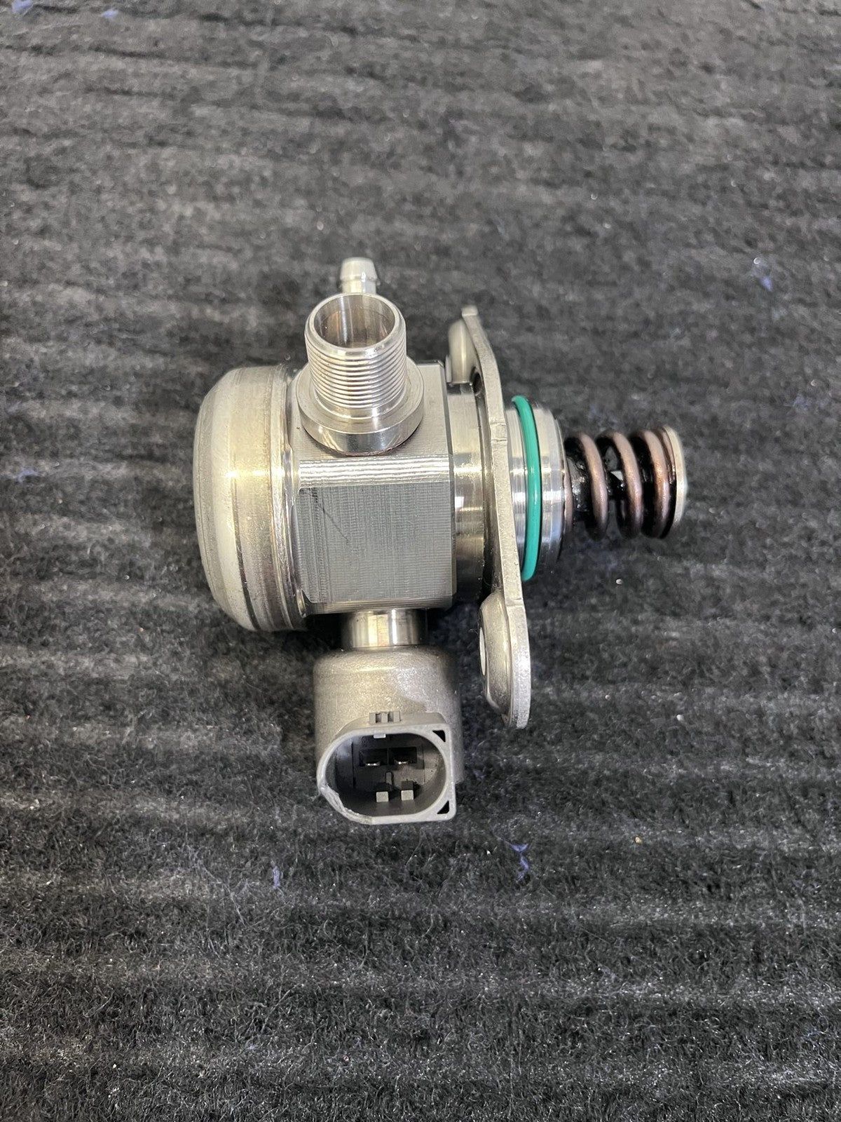 2015-2019 Mercedes-Benz C300 GLC300 E300 High Pressure Fuel Pump OEM A2740700501 - eBay image 5