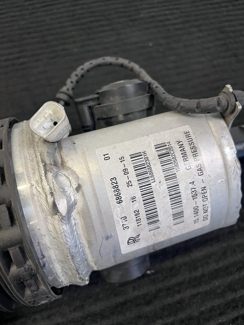 2015-2017 Rolls-Royce Wraith Front Left Air Suspension Strut OEM 37106868823 - eBay image 5