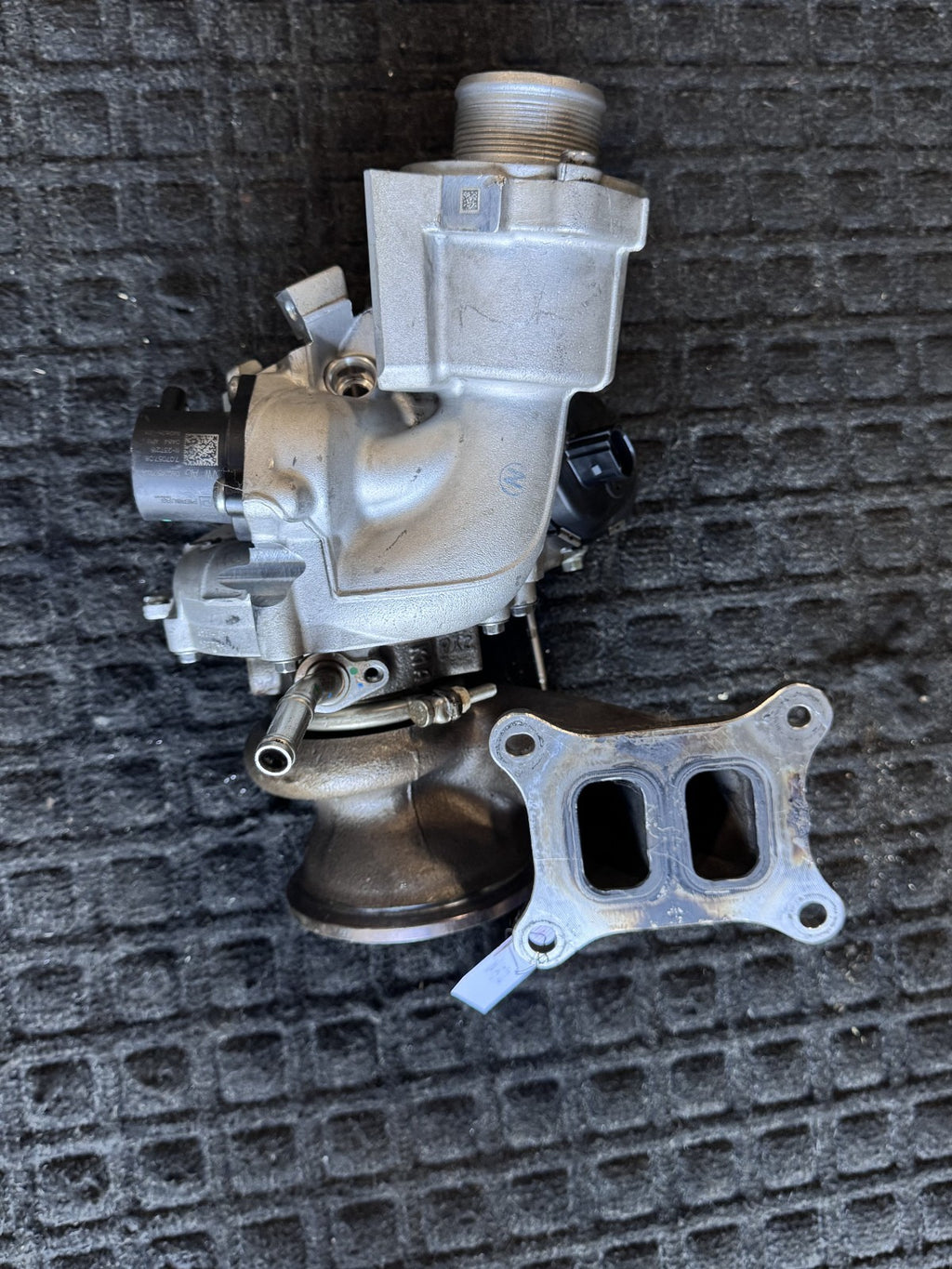 2021-2024VW Atlas Cross Sport 2.0T Turbocharger Manifold OEM 06Q145722VOLKSWAGEN - eBay image 1