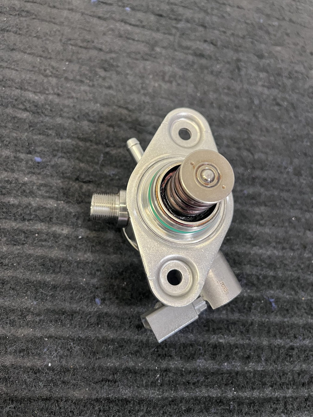 2015-2019 Mercedes-Benz C300 GLC300 E300 High Pressure Fuel Pump OEM A2740700501 - eBay image 6