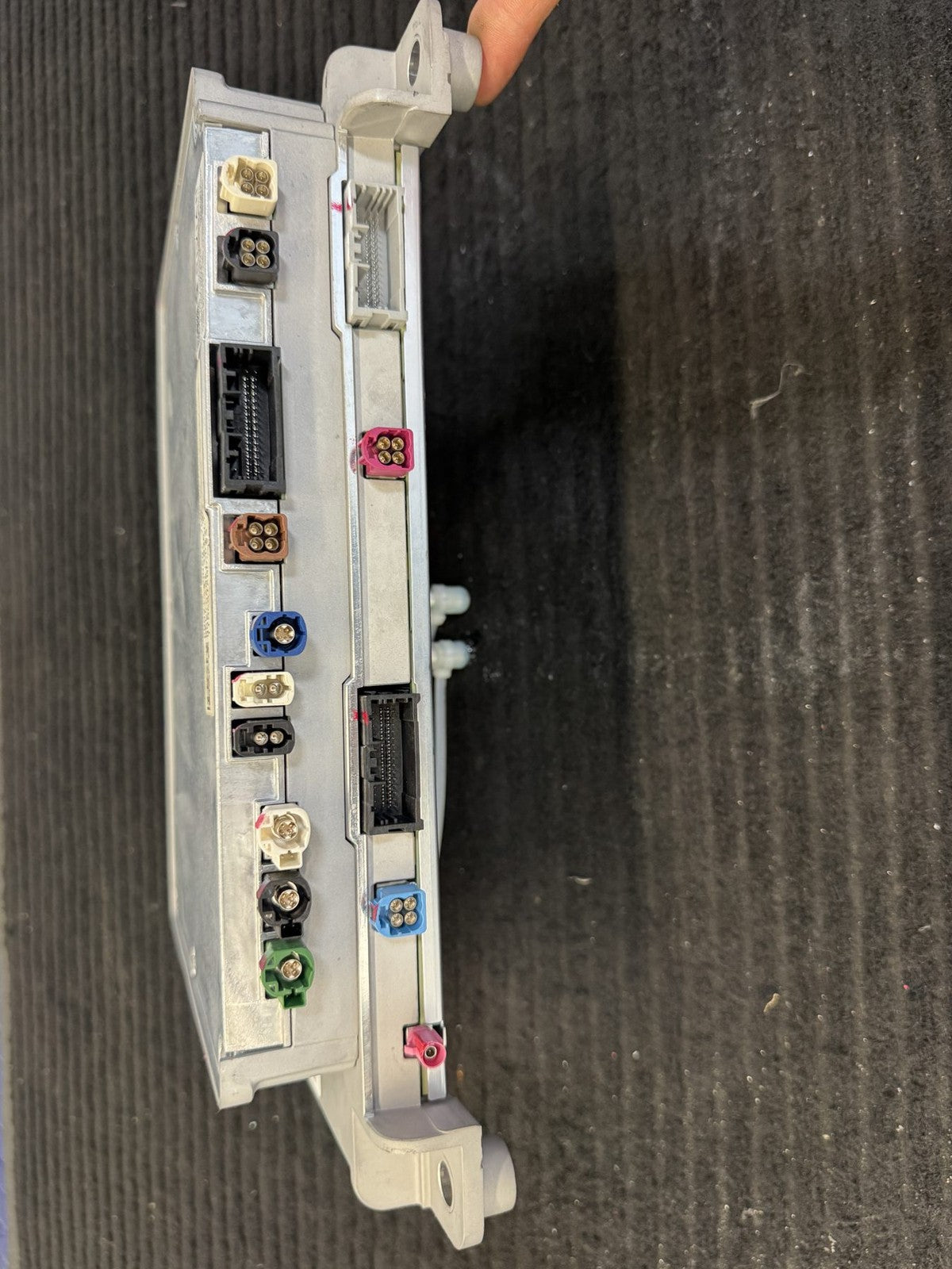 2025-2026 Rivian R1T R1S Gen 2 Axm 2.0 Autonomy Module OEM C400547397-F05 - eBay image 3