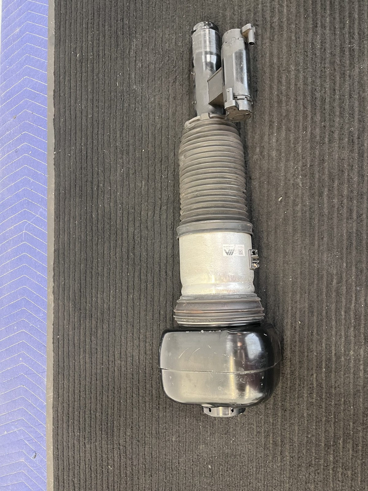 2021-2025 Rolls-Royce Ghost RR21 Front Left Air Strut OEM 37105A35375 - eBay image 7
