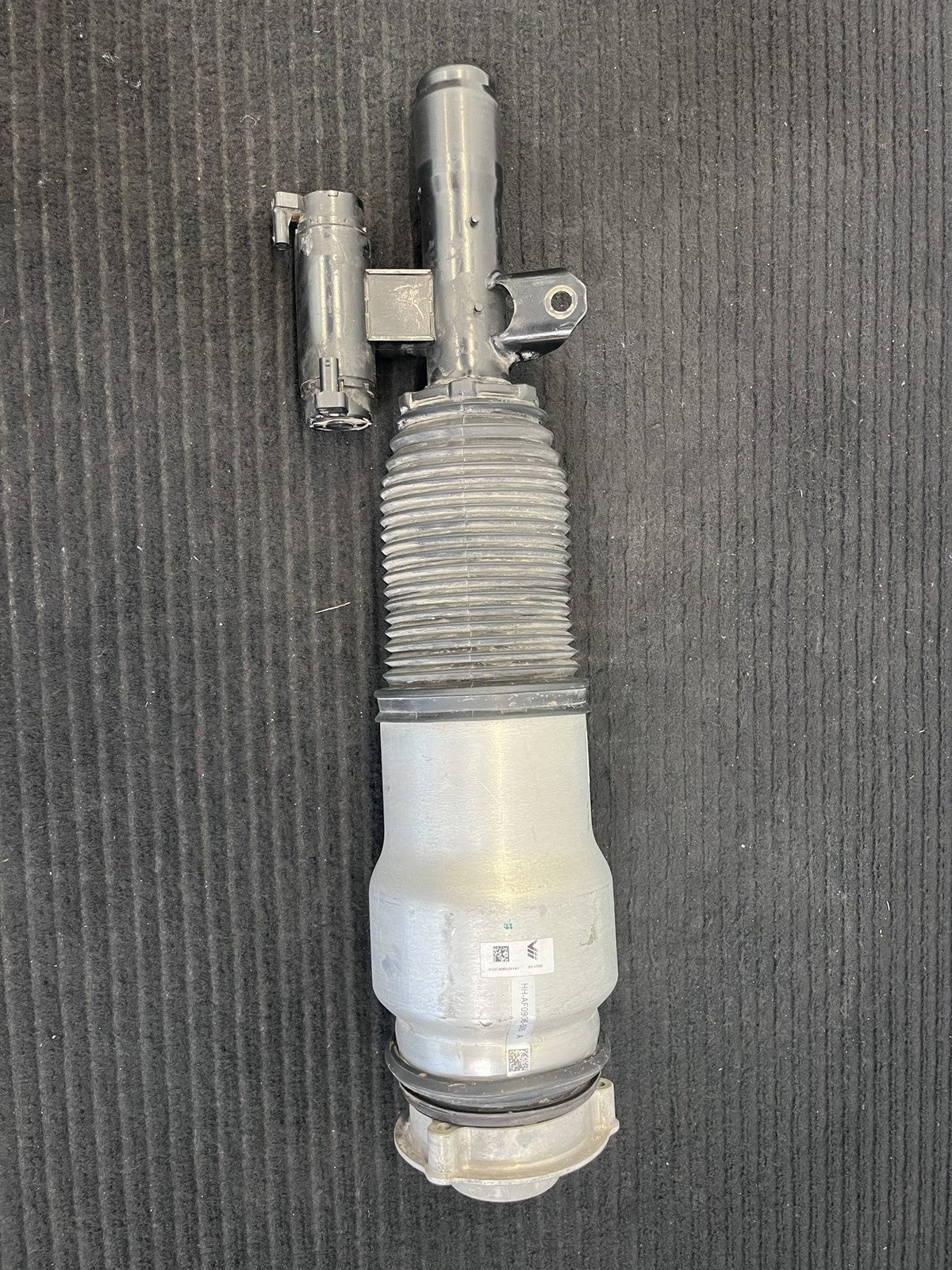 2019-2024 Rolls Royce Cullinan RR31 Front Rh Air Strut OEM 37106878224 - eBay image 6