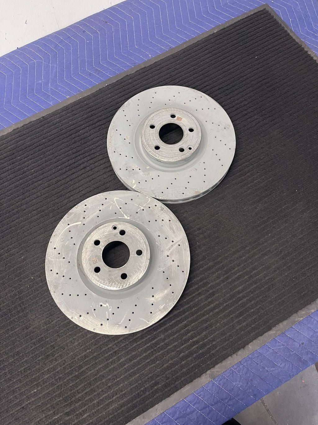 2013-2020 Mercedes-Benz SL400 SL450 SL550 Front Drilled Rotors Pair OEM A2314211312 - eBay image 5