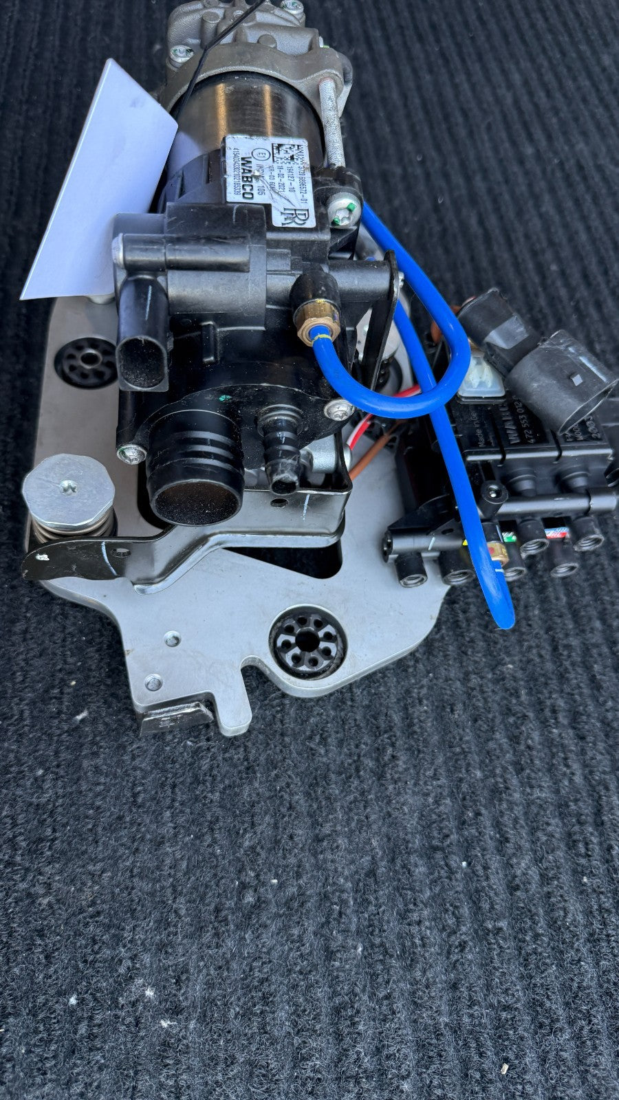 2008-2019 Rolls-Royce Ghost RR4 Air Suspension Compressor Pump OEM37206886059-01 - eBay image 2