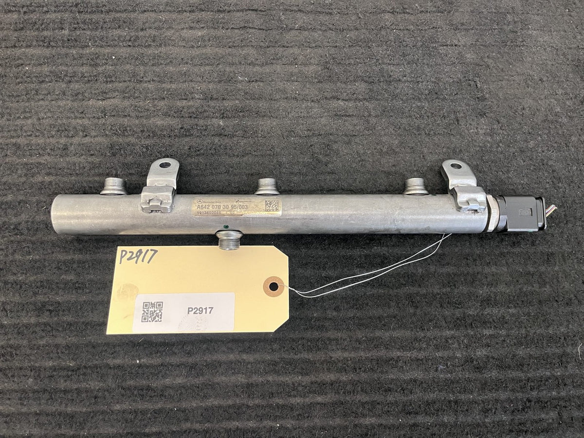 2010-2022 Mercedes-Benz Sprinter OM642 Right Fuel Rail OEM A6420703095 - eBay image 1
