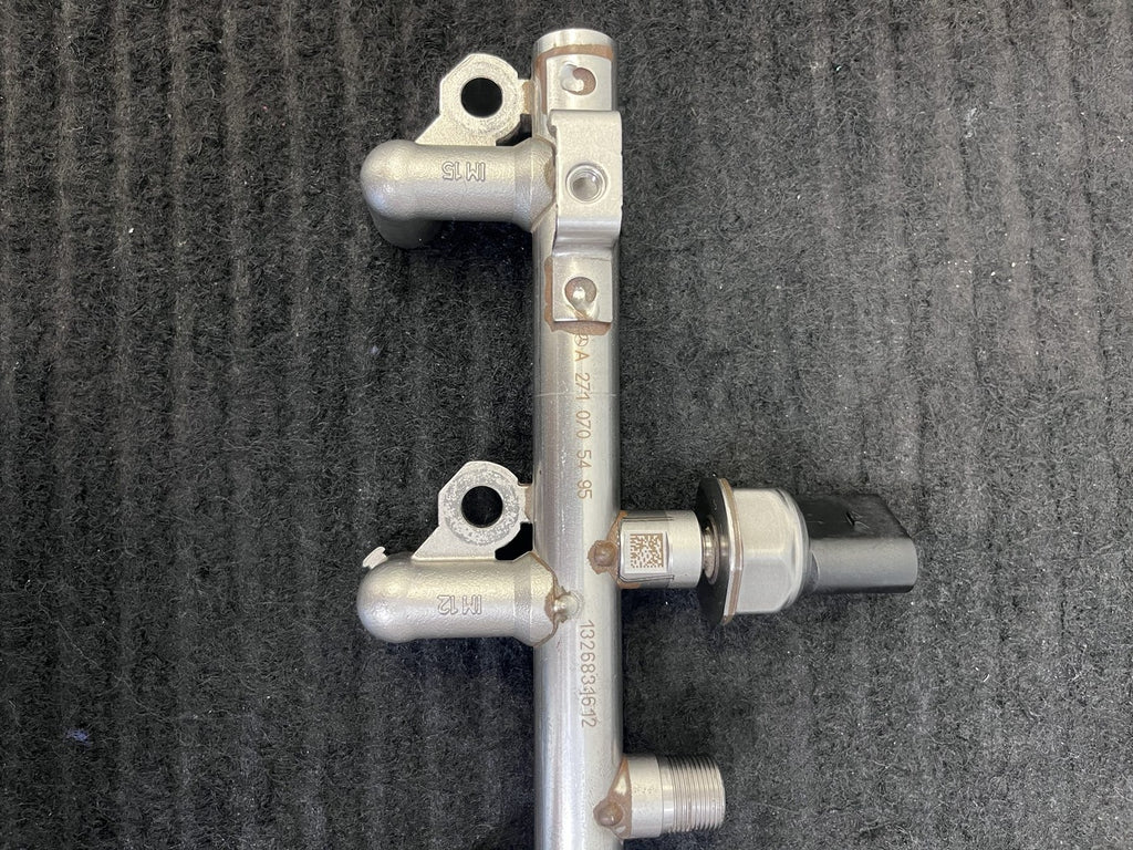 2012-2015 Mercedes-Benz C250 SLK250 M271 Gasoline Fuel Rail OEM A2710705495 - eBay image 2