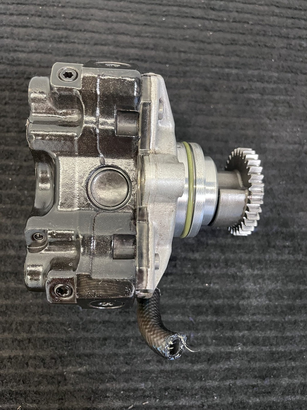 2010-2022 Mercedes-Benz Sprinter OM642 High Pressure Fuel Pump OEM A6420701101 - eBay image 5