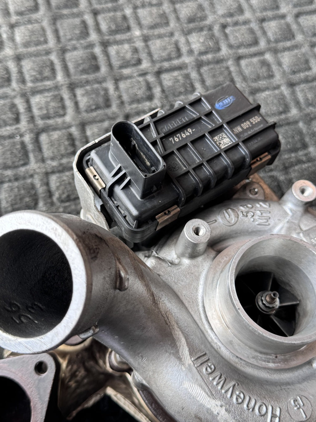 2013-2016 Audi Q7 VW Touareg Porsche Cayenne 3.0L TDI Turbocharger059145874M OEM - eBay image 2