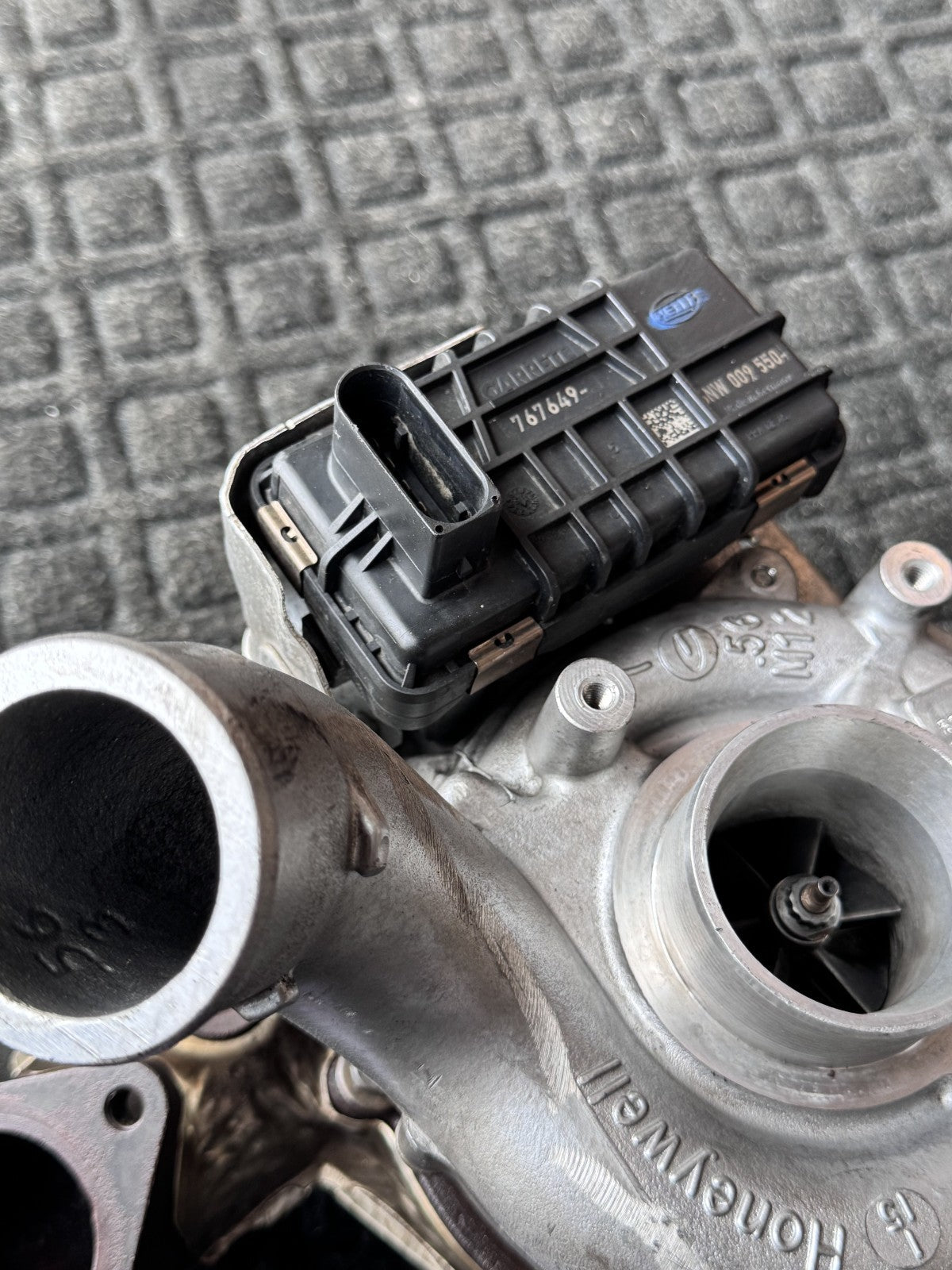 2013-2016 Audi Q7 VW Touareg Porsche Cayenne 3.0L TDI Turbocharger059145874M OEM - eBay image 2