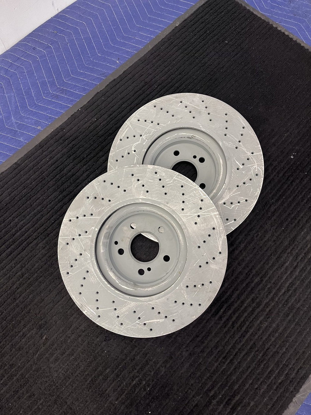 2017-2020 Mercedes-Benz SLC43 AMG Front Drilled Brake Rotors Pair OEM A1724210600 - eBay image 6