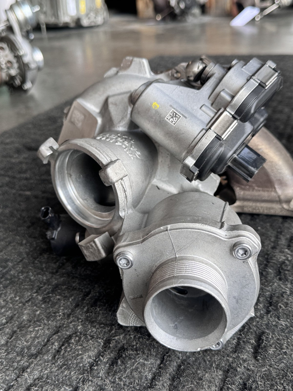 2021-2024VW Atlas Cross Sport 2.0T Turbocharger Manifold OEM 06Q145722VOLKSWAGEN - eBay image 4