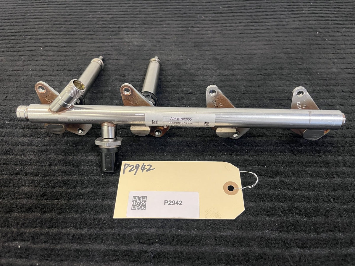 2019-2023 Mercedes-Benz C300 GLC300 E350 Fuel Rail 2 Injectors OEM A2640702000 - eBay image 1