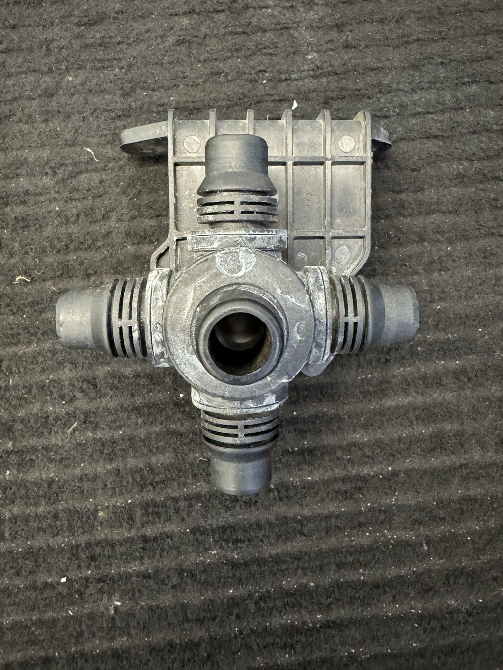 2025-2026 Rivian R1S R1T Heater Coolant Control Valve OEM C100446525-D - eBay image 5