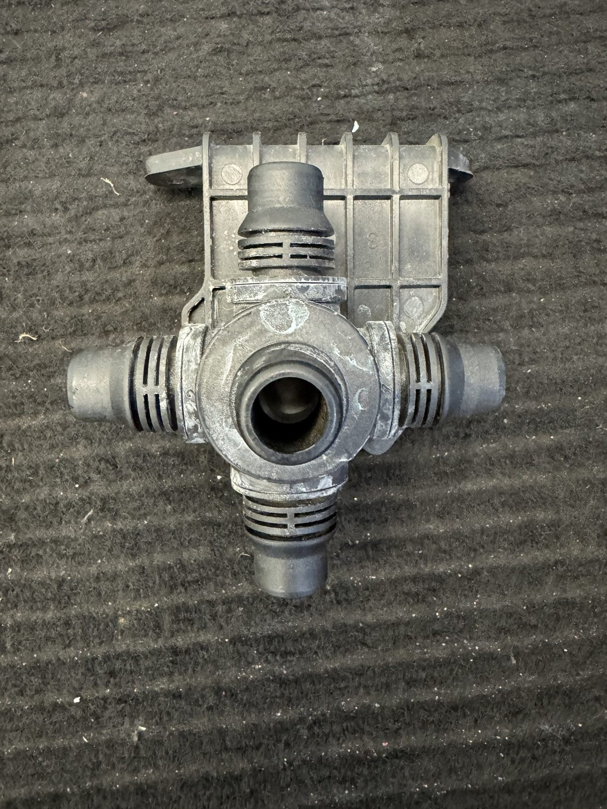2025-2026 Rivian R1S R1T Heater Coolant Control Valve OEM C100446525-D - eBay image 5