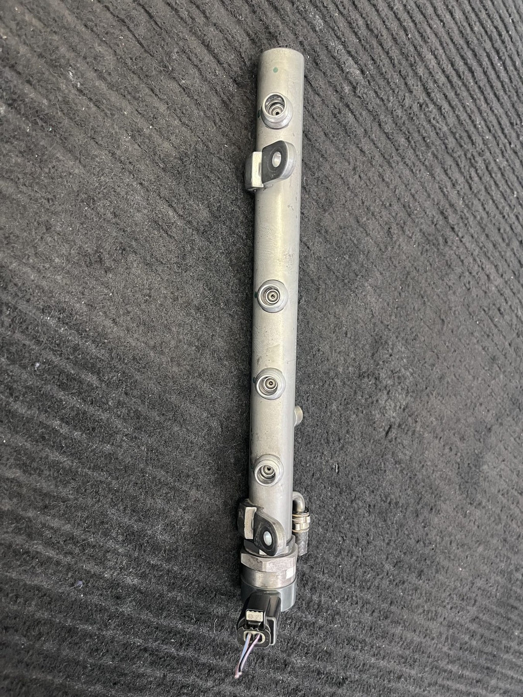 2010-2022 Mercedes-Benz Sprinter OM642 Left Fuel Rail OEM A6420702795 - eBay image 6