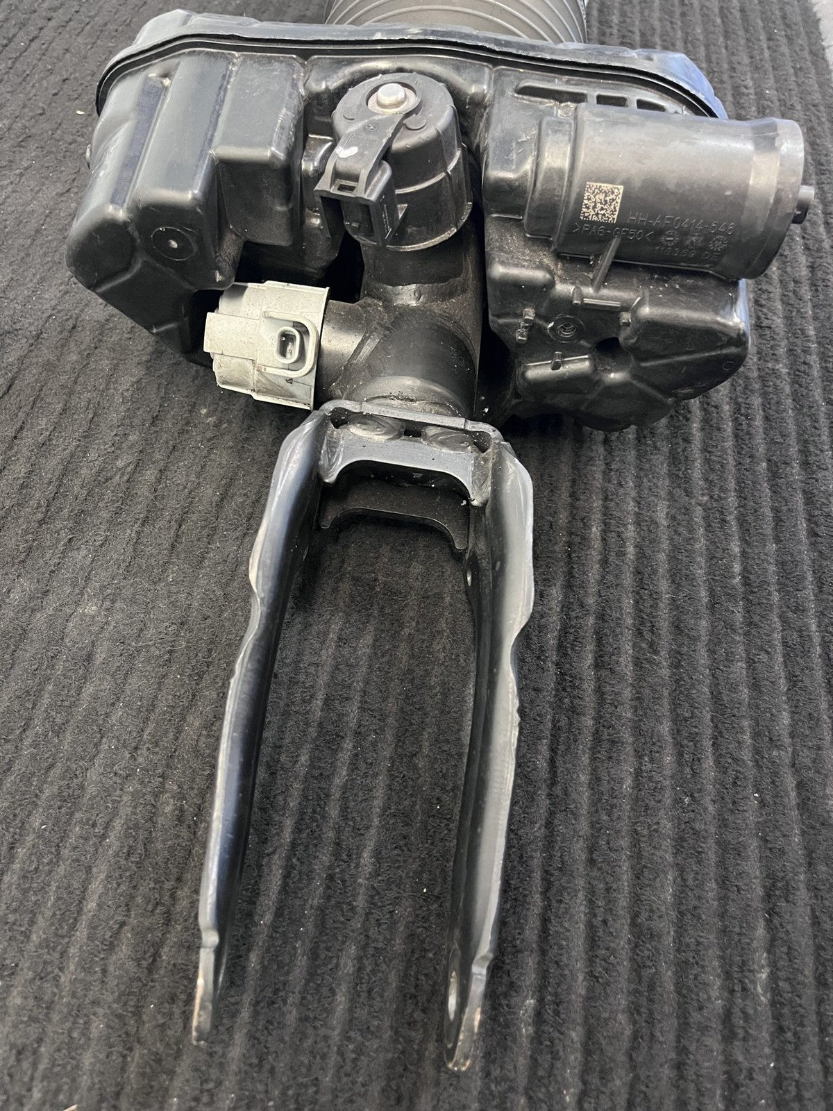 2020-2024 Porsche Taycan Front Right Air Suspension Strut OEM 9J1616038AK - eBay image 4