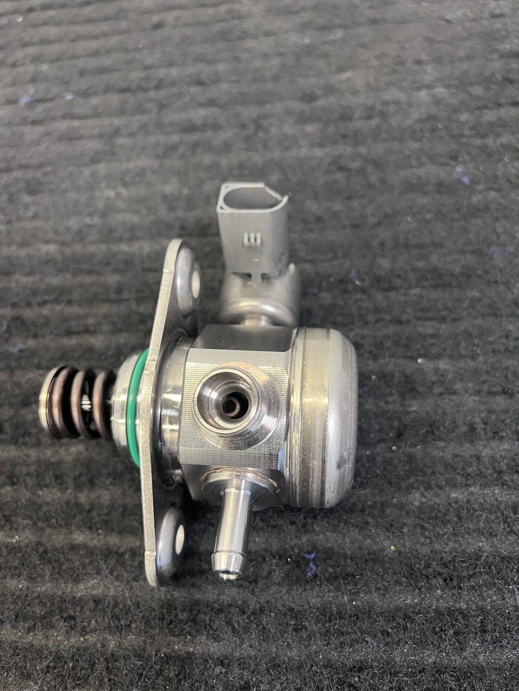 2015-2019 Mercedes-Benz C300 GLC300 E300 High Pressure Fuel Pump OEM A2740700501 - eBay image 4