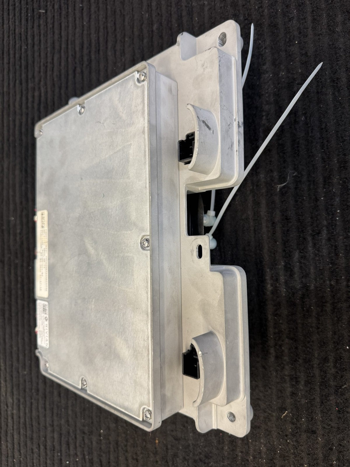 2025-2026 Rivian R1T R1S Gen 2 Axm 2.0 Autonomy Module OEM C400547397-F05 - eBay image 7