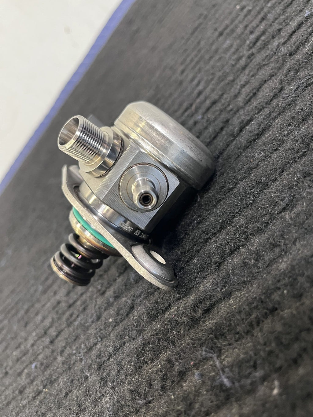2015-2019 Mercedes-Benz C300 GLC300 E300 High Pressure Fuel Pump OEM A2740700501 - eBay image 3