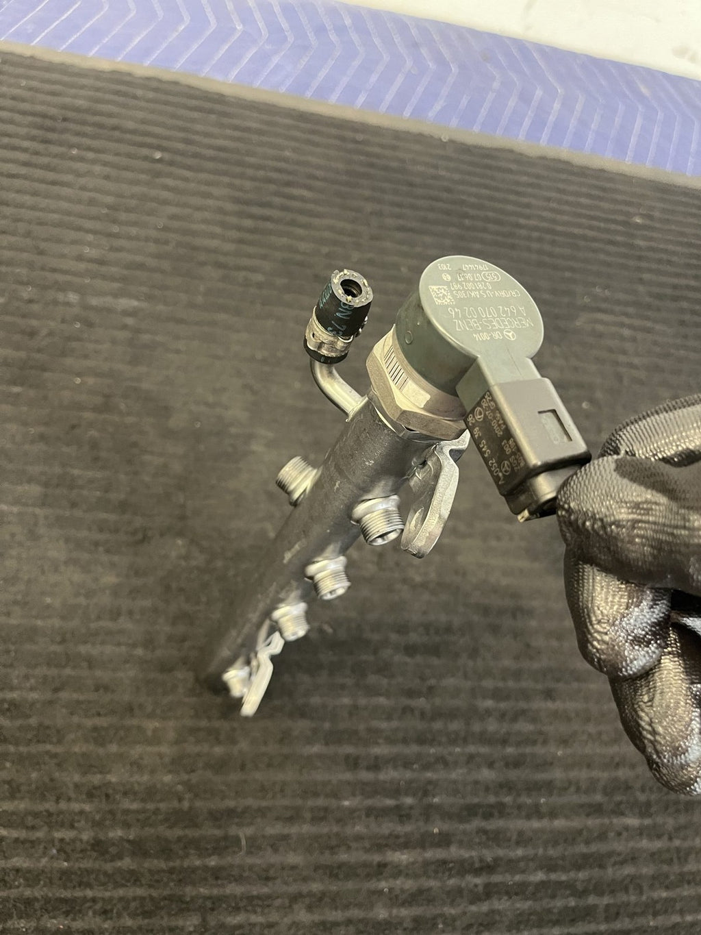 2010-2022 Mercedes-Benz Sprinter OM642 Left Fuel Rail OEM A6420702795 - eBay image 10