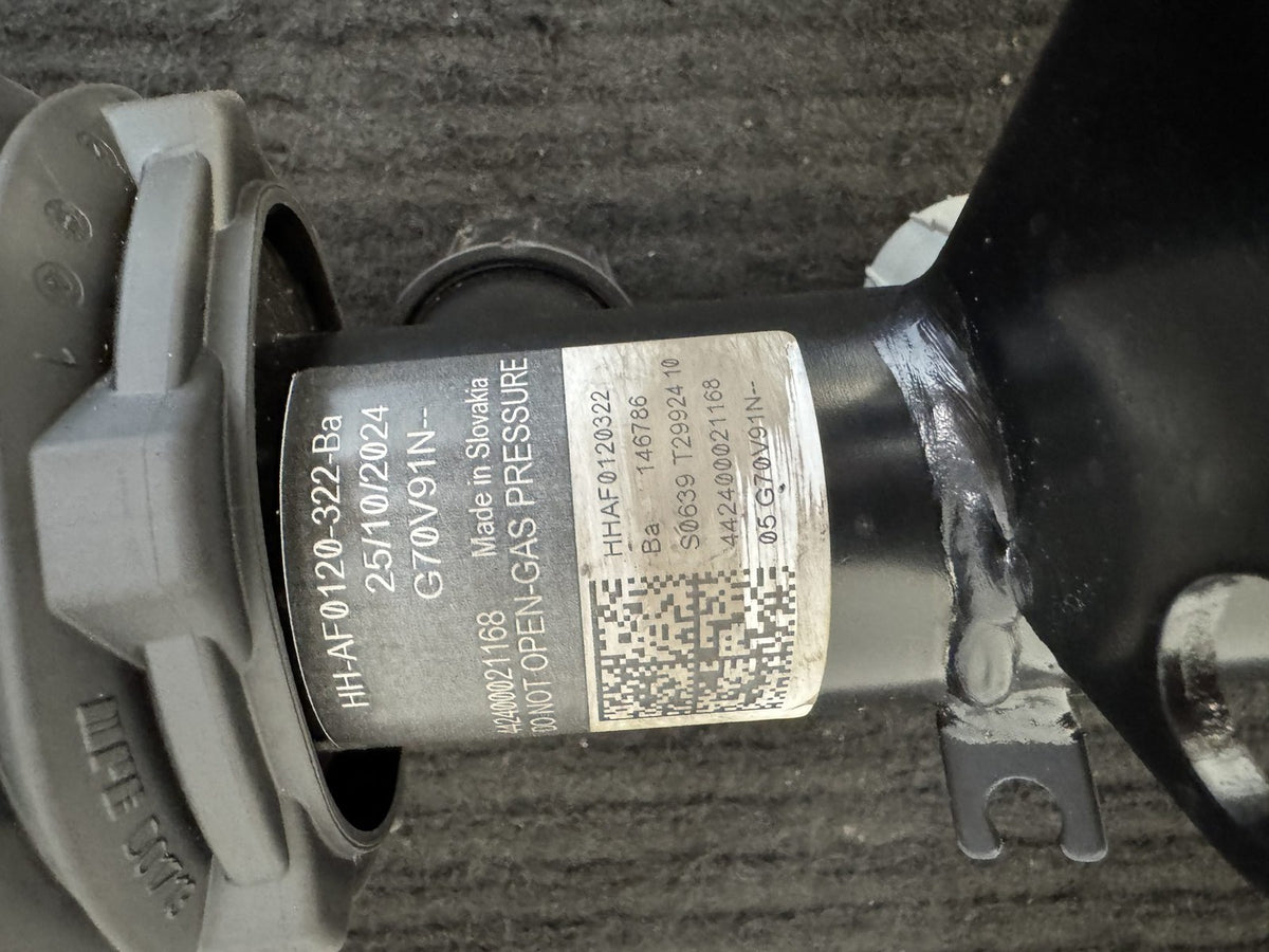 2023-2025 BMW 740i G70 Front Right Air Suspension Strut OEM 37106892586 - eBay image 3