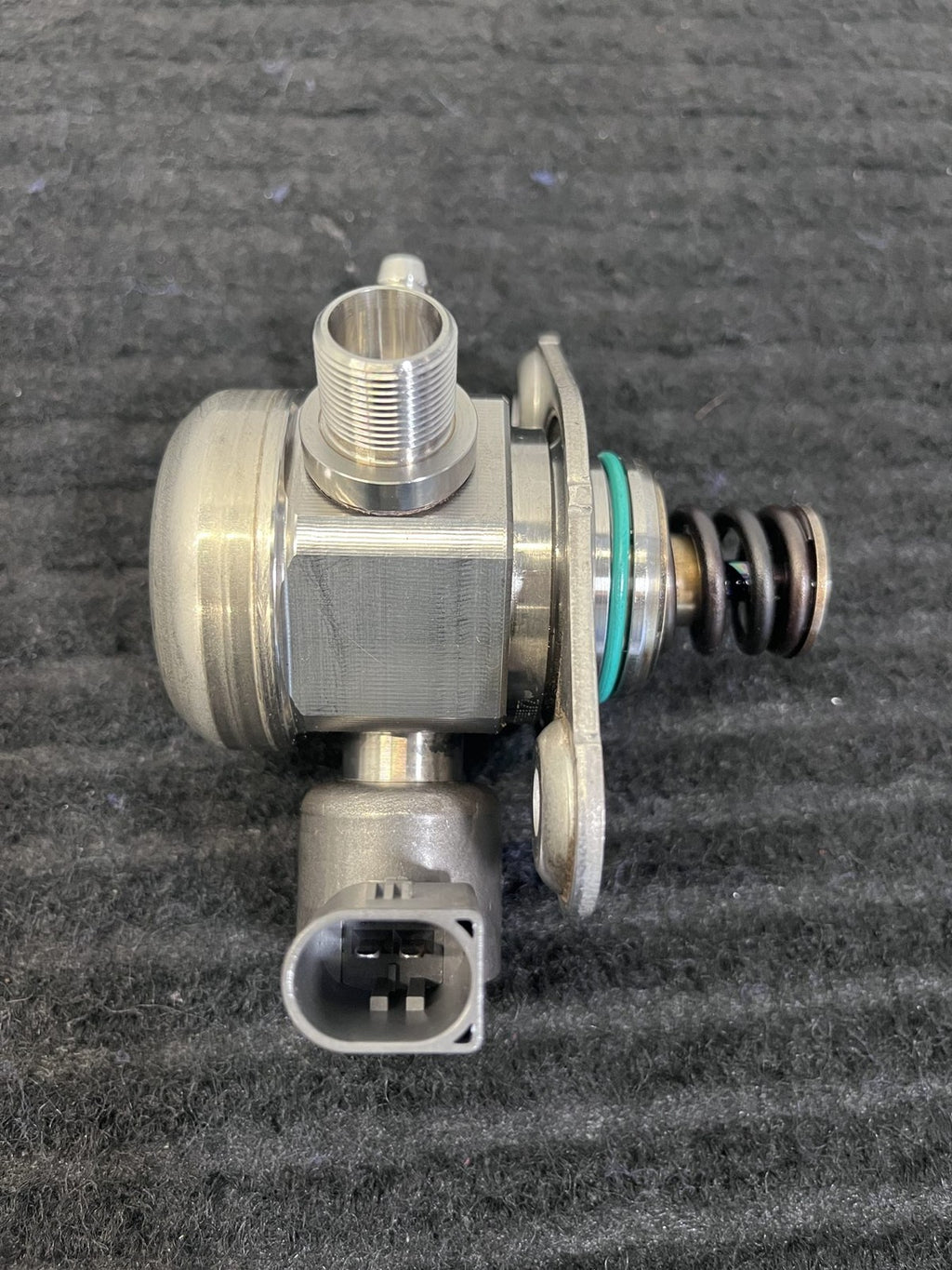 2015-2019 Mercedes-Benz C300 GLC300 E300 High Pressure Fuel Pump OEM A2740700501 - eBay image 5