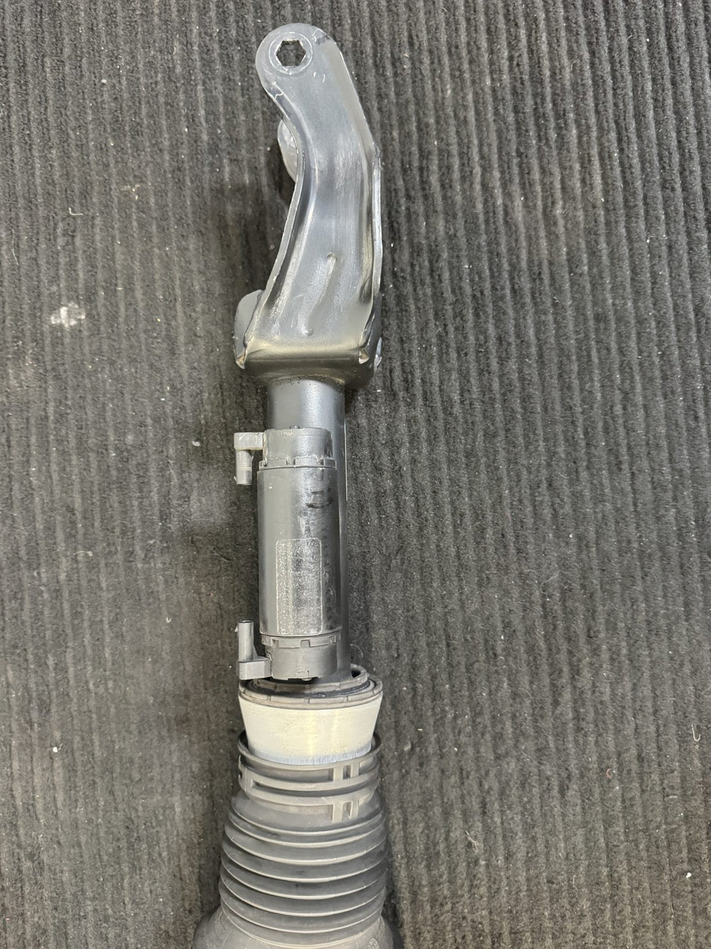 2016-2019 Mercedes-Benz GLE63 S AMG C292 Front Left Air Suspension Strut A2923202300 - eBay image 4