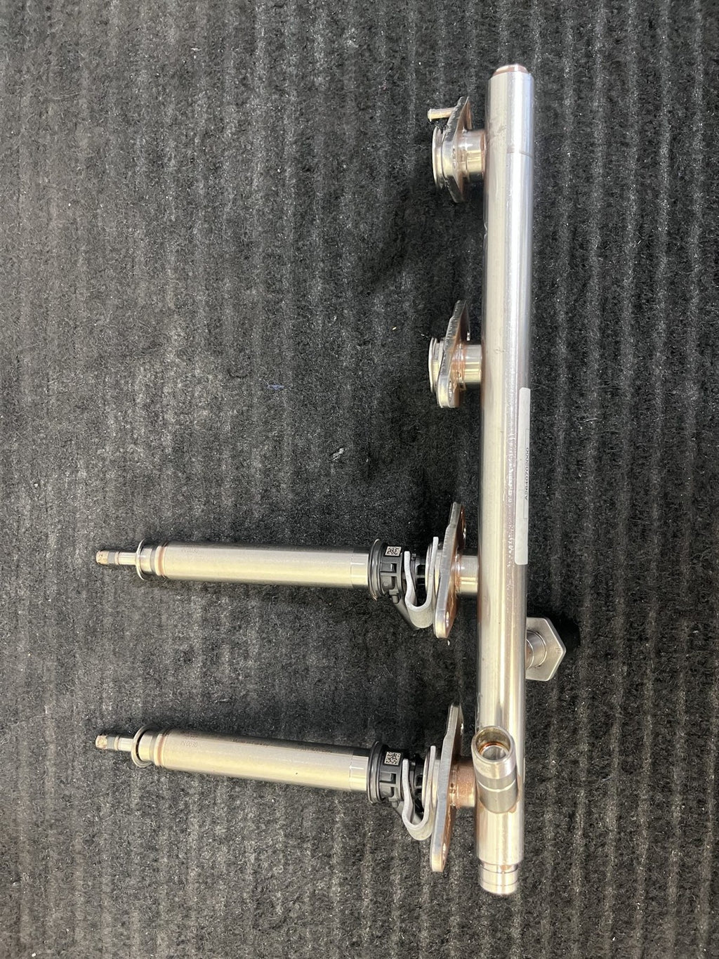 2019-2023 Mercedes-Benz C300 GLC300 E350 Fuel Rail 2 Injectors OEM A2640702000 - eBay image 2