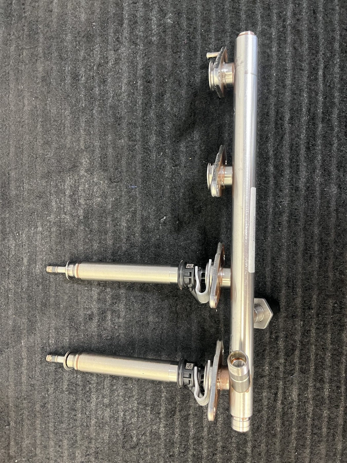 2019-2023 Mercedes-Benz C300 GLC300 E350 Fuel Rail 2 Injectors OEM A2640702000 - eBay image 2