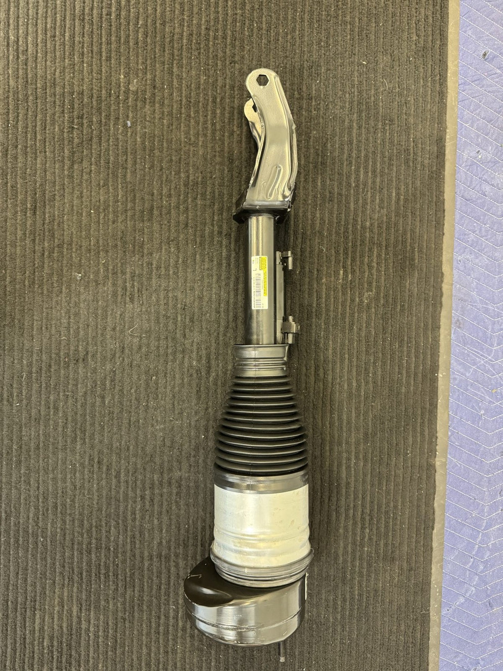 2021-2025 Mercedes-Benz GLE53 AMG Front Left Air Strut OEM A1673203905 - eBay image 1
