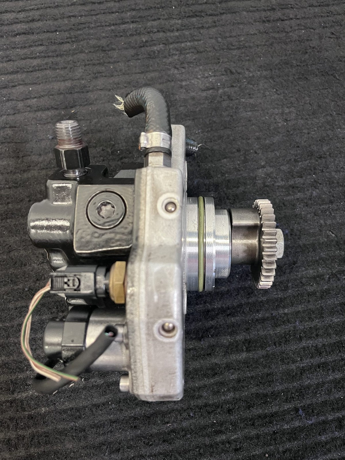 2010-2022 Mercedes-Benz Sprinter OM642 High Pressure Fuel Pump OEM A6420701101 - eBay image 7