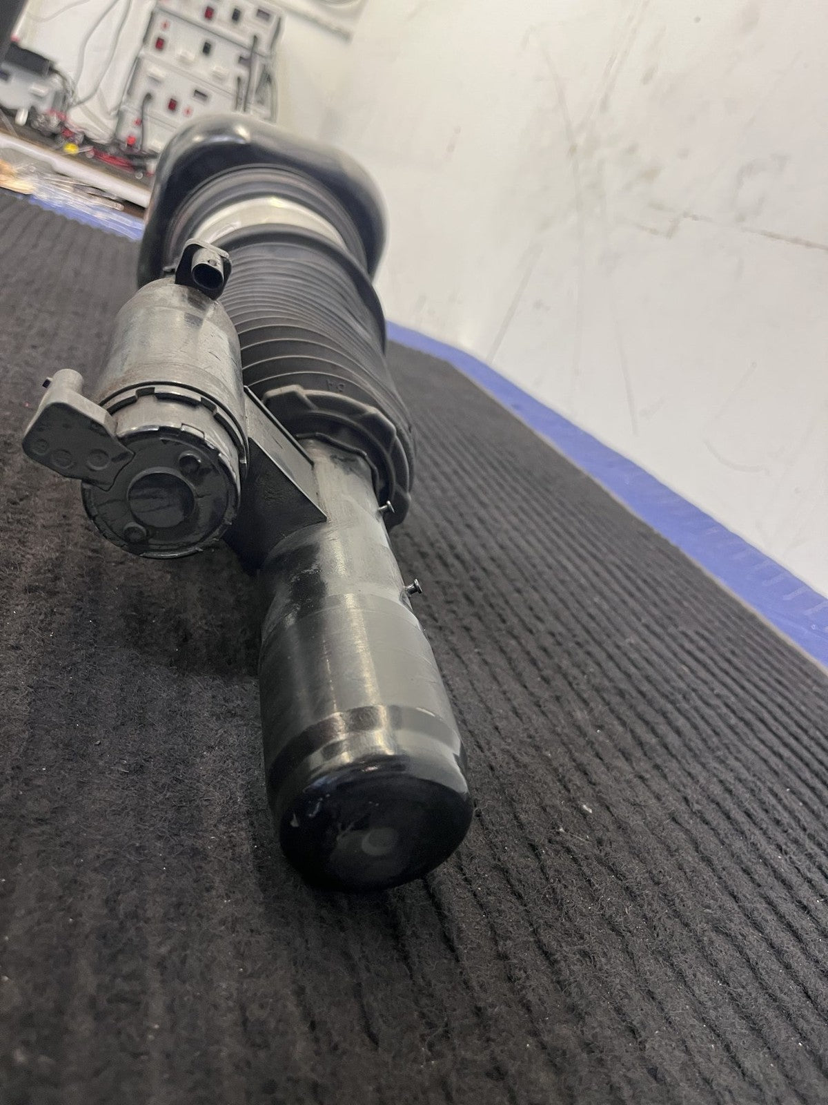 2021-2025 Rolls-Royce Ghost Front Left Air Suspension Strut OEM 37105A35375 - eBay image 8