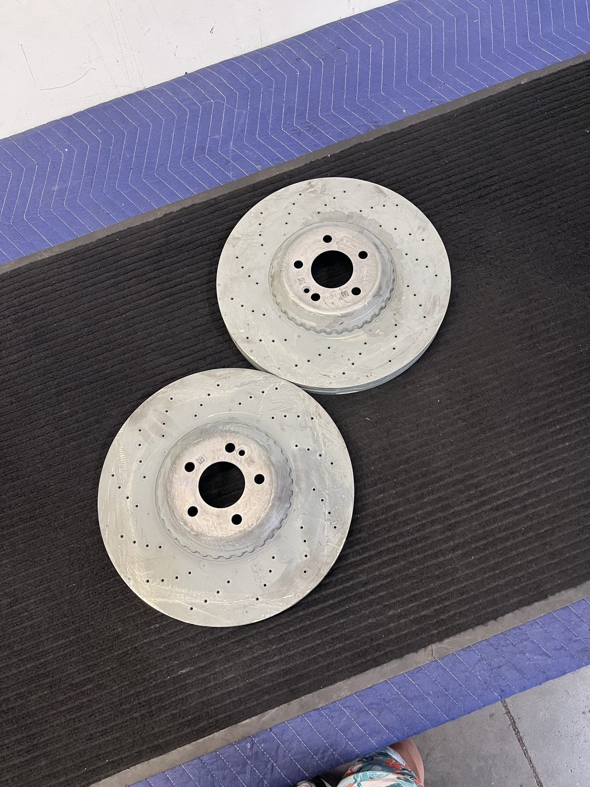 2021-2026 Mercedes-Benz S500 S580 S580e S680 Front Drilled Rotor Pair OEM A2234214500 - eBay image 5