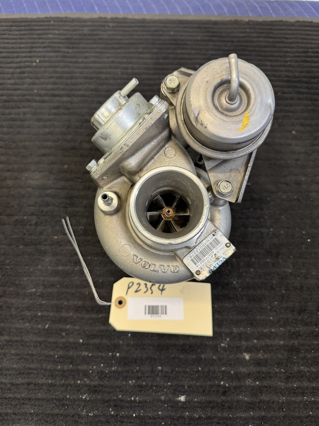2003-2009 Volvo S60 S80 V70 XC70 XC90 2.5T Turbocharger OEM 36012378 - eBay image 1