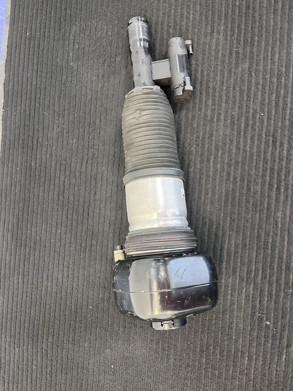 2021-2025 Rolls-Royce Ghost RR21 Front Left Air Strut OEM 37105A35375 - eBay image 8