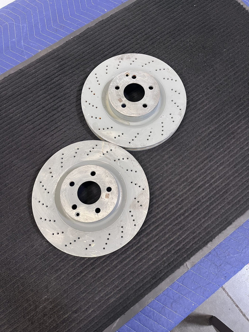 2010-2016 Mercedes-Benz E350 E400 E550 Front Drilled Rotors Pair OEM A0004211512 - eBay image 5