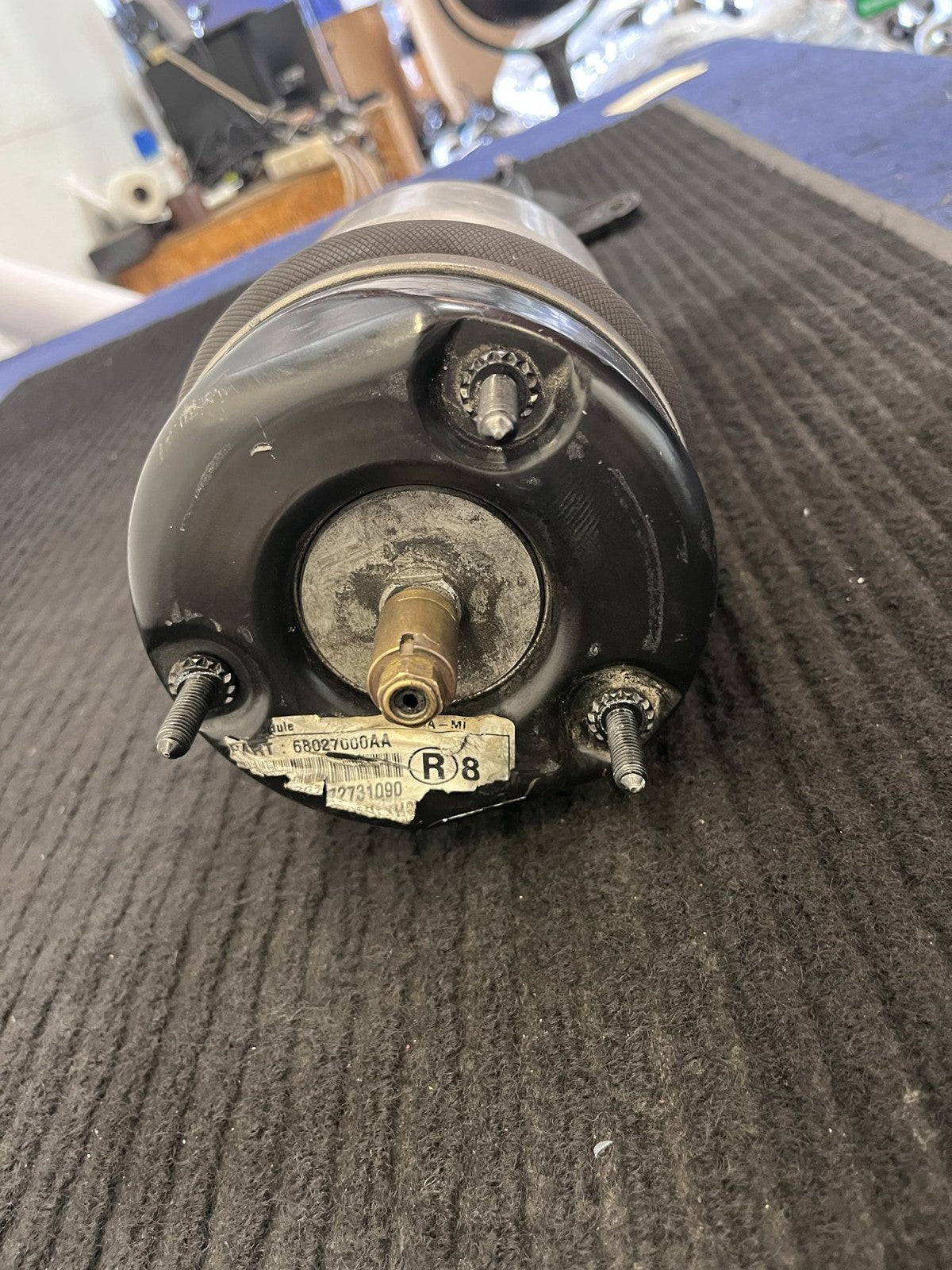 2016-2021 Jeep Grand Cherokee Front Right Air Suspension Strut OEM 68252626AC - eBay image 8