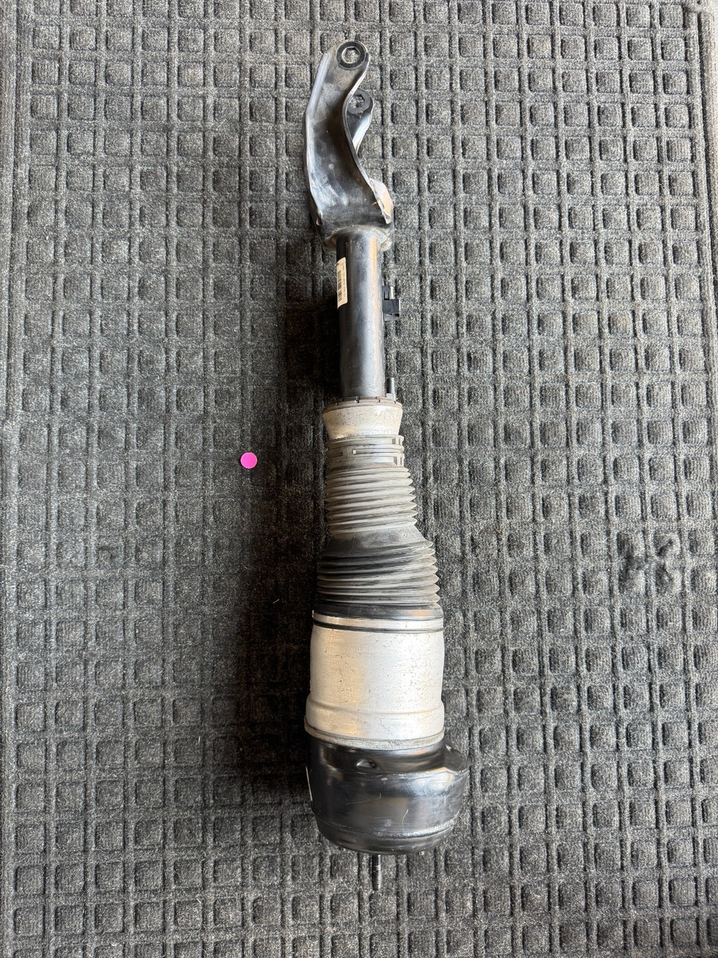 2013-2019 Mercedes GLS-Class X166 Front Left Air Shock Absorber OEM A1663200100 - eBay image 4
