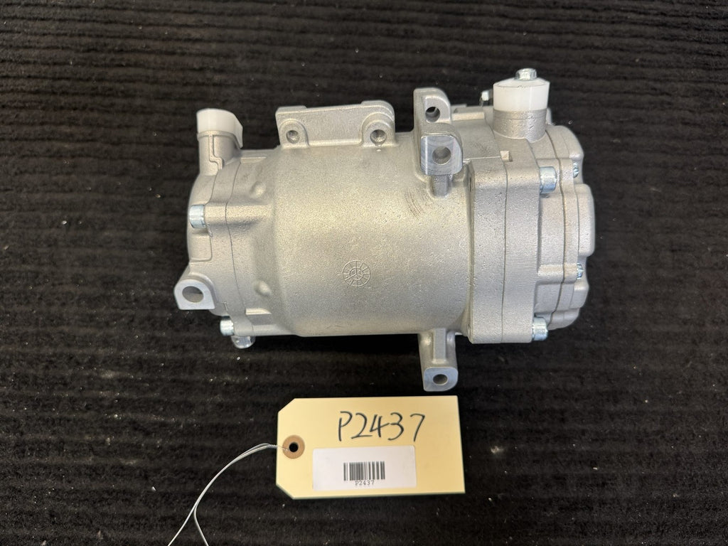 2013-2017 Nissan Leaf S Electric Ac Compressor No Heat Pump OEM 926003NG0A - eBay image 2