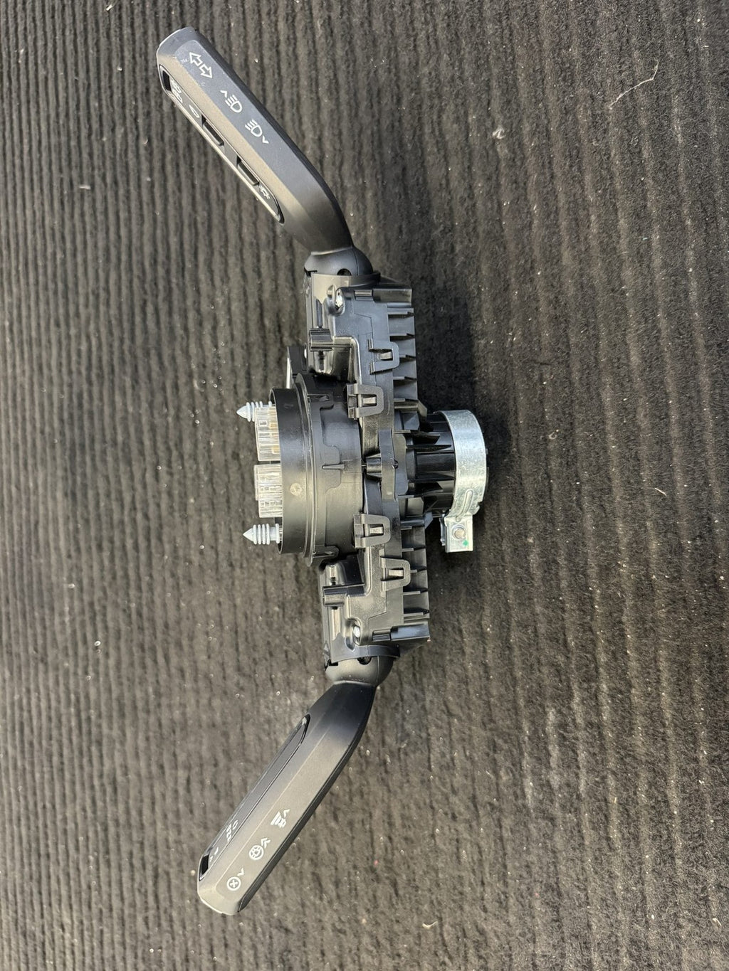 2025 Rivian R1S Gen 2 Clockspring Combination Switch OEM PT00608015-F - eBay image 7